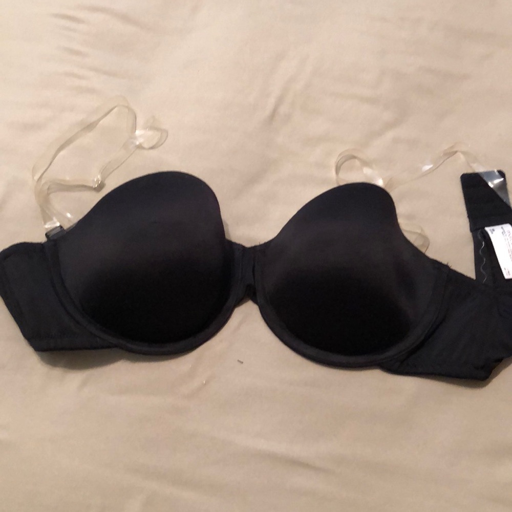 New never worn Victory Secret Bra